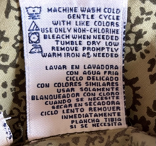 Load image into Gallery viewer, Elegant Green Paisley Dress
