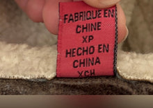 Load image into Gallery viewer, Juniors Tan and brown Shearling Vest
