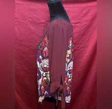 Load image into Gallery viewer, New York &amp; Company Red and White 3/4 Sleeve Graphic Blouse
