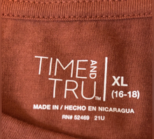 Load image into Gallery viewer, Time and Tru Women's Terracotta Long Sleeve Too
