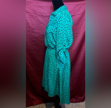 Load image into Gallery viewer, Level Eight Green Geometric Dress

