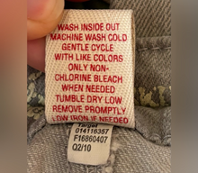 Load image into Gallery viewer, Juniors Mossimo Supply Co. Gray Jeans
