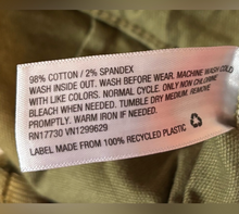Load image into Gallery viewer, Girl’s Olive Green Cargo Mini Skirt
