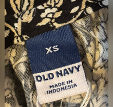Load image into Gallery viewer, Old Navy Black and White Floral Dress
