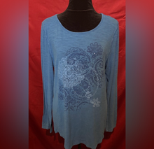 Load image into Gallery viewer, Earth Yoga Blue Floral Long Sleeve Top
