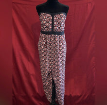 Load image into Gallery viewer, Xhilaration Striped Ruched Top
