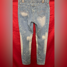 Load image into Gallery viewer, Stylish Blue Jeans
