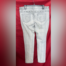 Load image into Gallery viewer, Juniors Mossimo Supply Co. Gray Jeans
