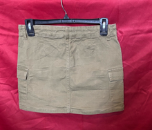 Load image into Gallery viewer, Girl’s Olive Green Cargo Mini Skirt
