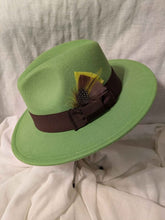 Load image into Gallery viewer, NEW Grn /Mustard Fedora
