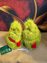 Load image into Gallery viewer, New Grinch Slippers - Size 13-1
