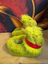 Load image into Gallery viewer, New Grinch Slippers - Size 13-1
